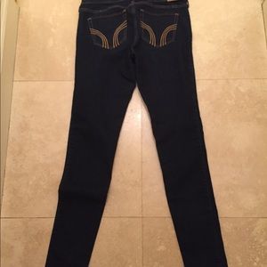 Hollister dark blue skinny jeans. Size 7L